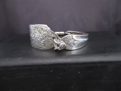 SPBK002 Silver Plated Knife Bracelet