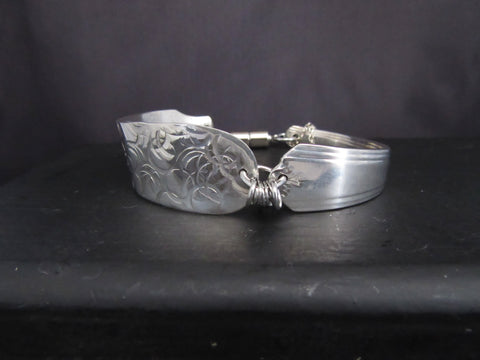 SPBK009 Silver Plated Knife Bracelet